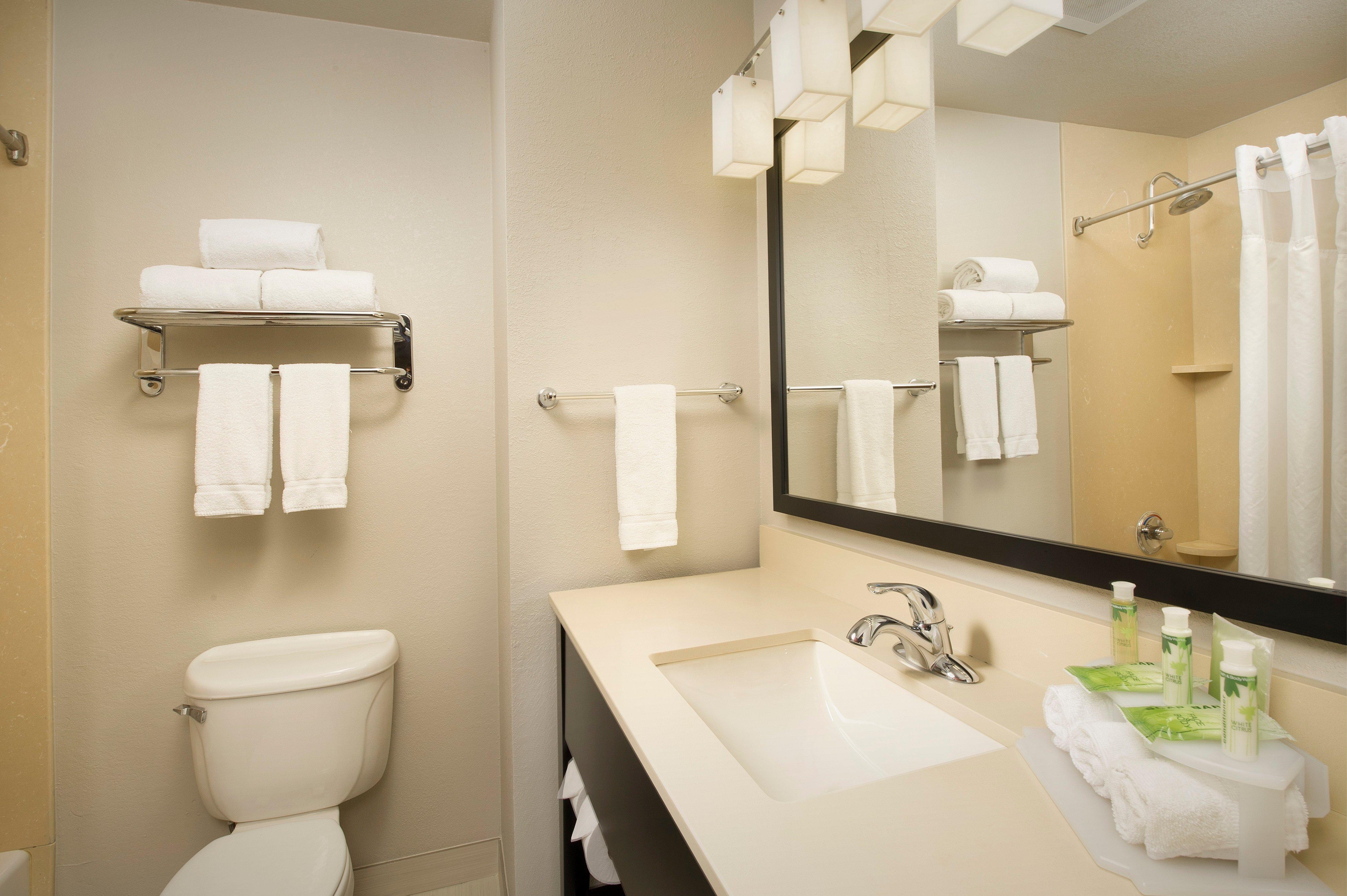 Holiday Inn Express Hotel And Suites Dfw-Grapevine By Ihg Exterior photo