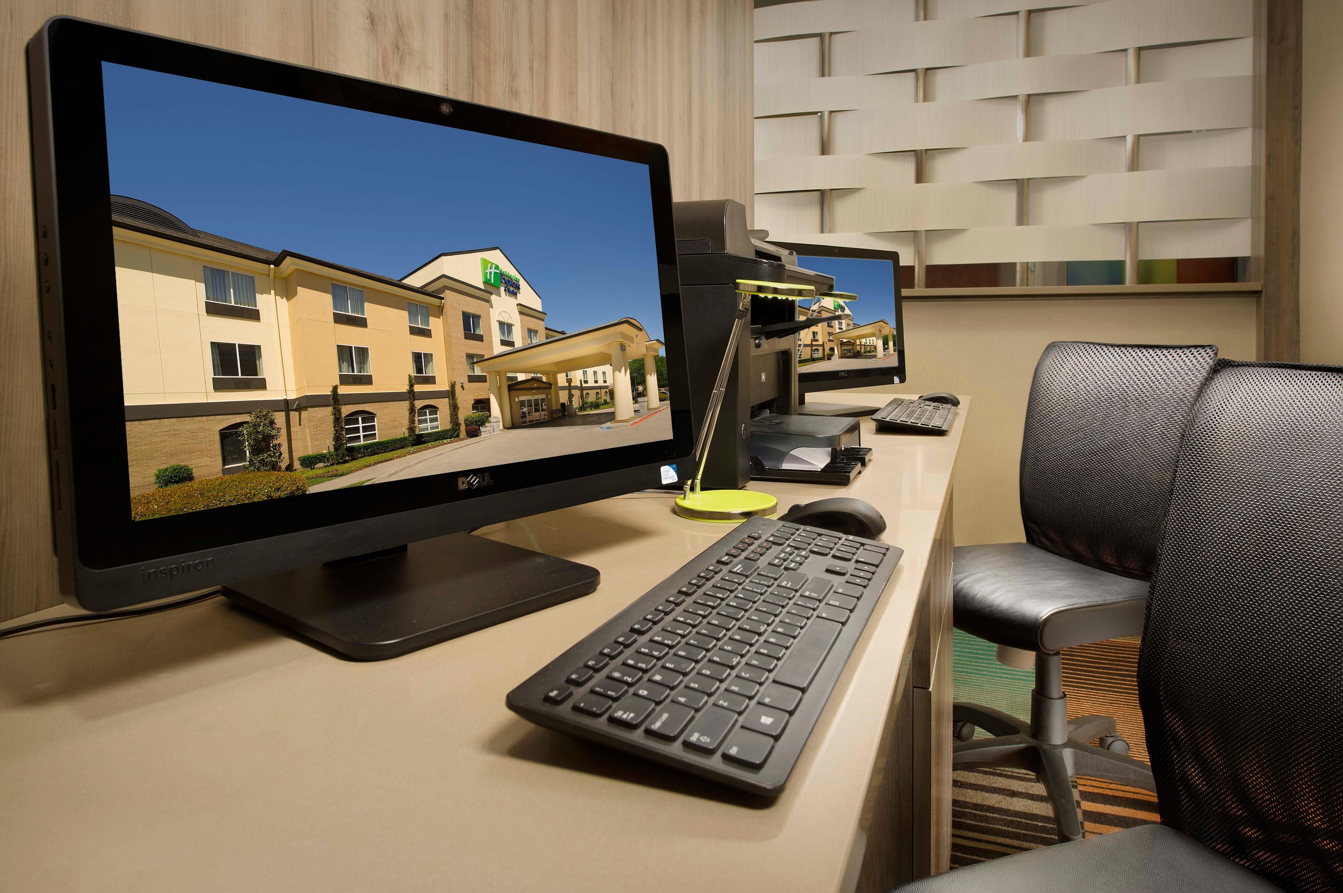 Holiday Inn Express Hotel And Suites Dfw-Grapevine By Ihg Exterior photo